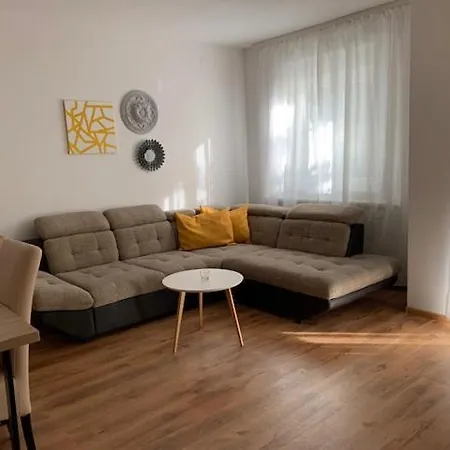 Neea Apartment *